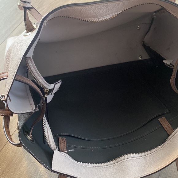 Guess Handbag - Picture 8 of 8